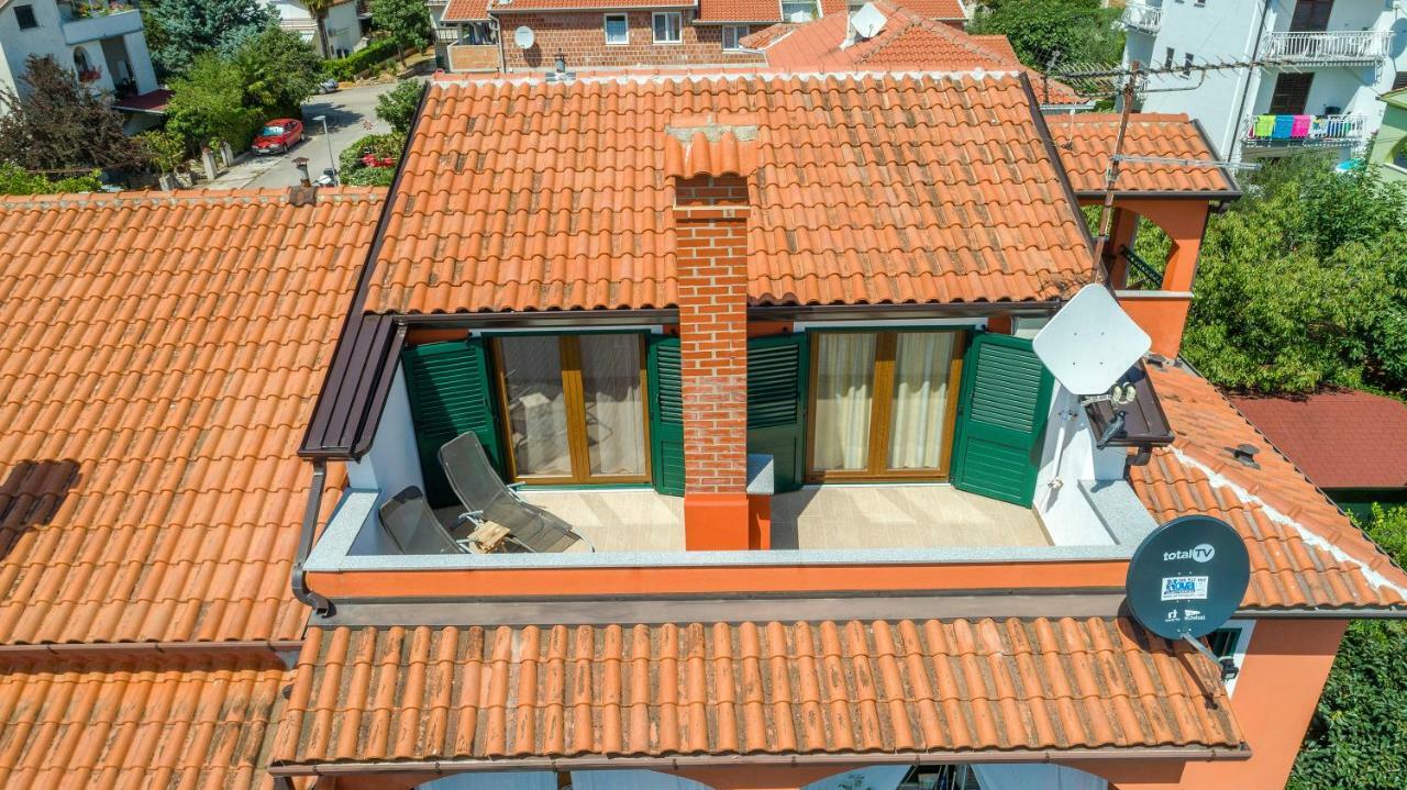 Novigrad Istria Apartments Mirjana מראה חיצוני תמונה